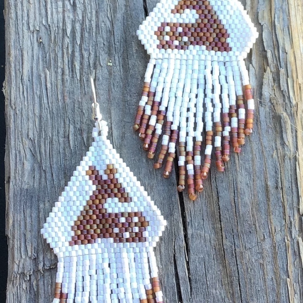 Fawn Beaded Earrings, New, Handmade by Me - Picture 4 of 8